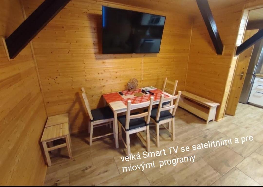 Apartmanova Chata Secanda S Bazenem, U Secske Prehrady Exterior photo